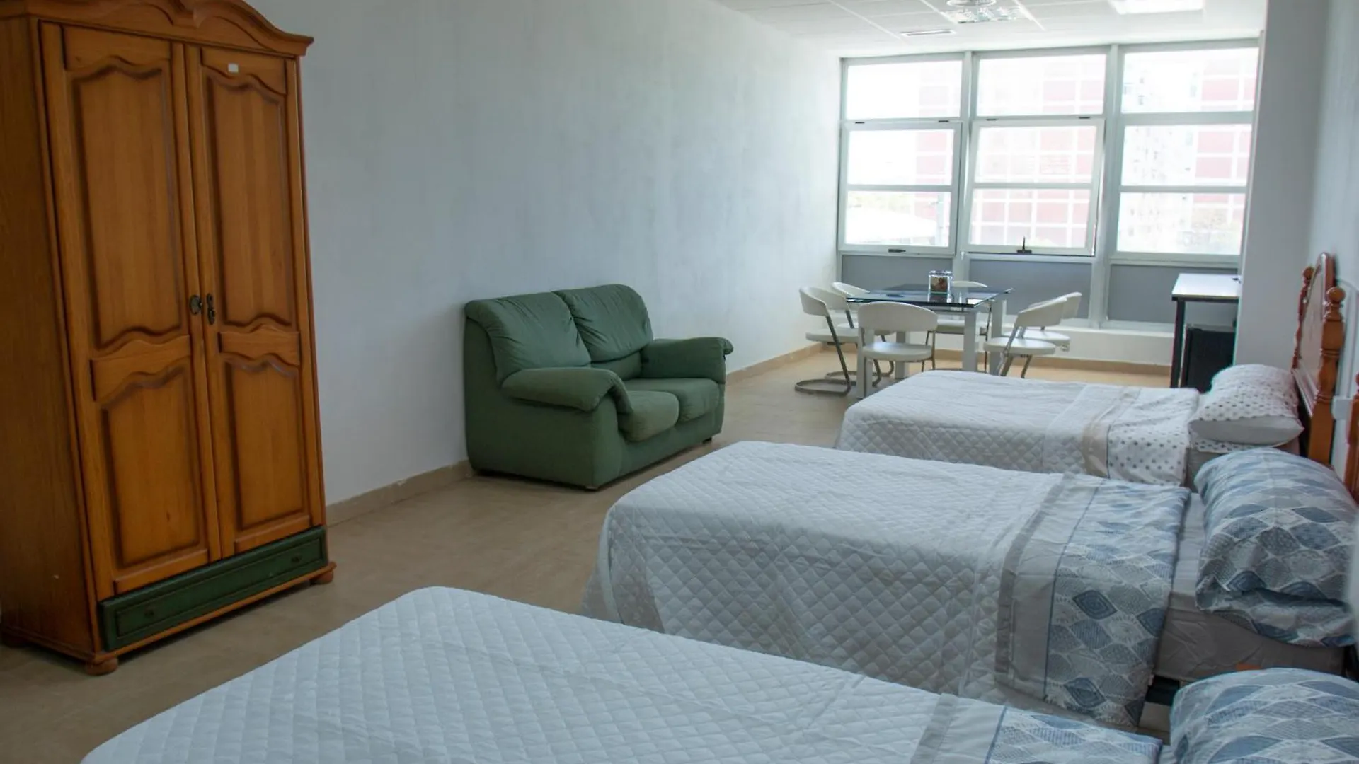 Apartamento Kevin Cadiz 0*,  Spain